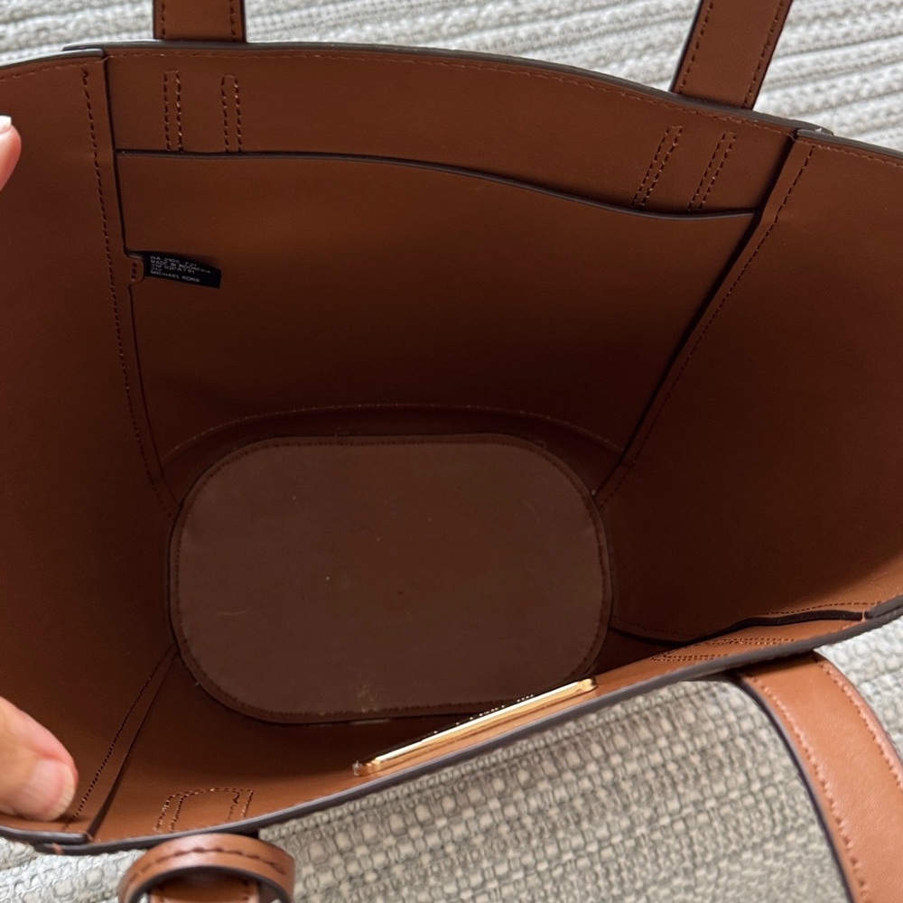 Michael Kors Brown and Tan Tote Bag - Picture 3 of 4